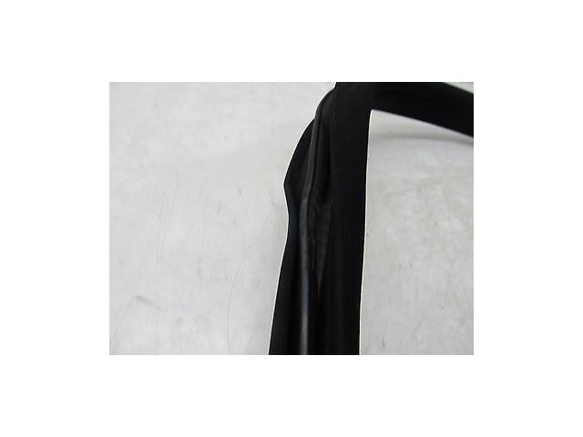 2007-2009 MERCEDES S600 W221 OEM LEFT REAR DOOR WEATHERSTRIP RUBBER SEAL