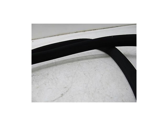 2007-2009 MERCEDES S600 W221 OEM LEFT REAR DOOR WEATHERSTRIP RUBBER SEAL