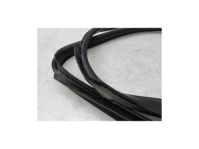 2007-2009 MERCEDES S600 W221 OEM REAR TRUNK LID WEATHERSTRIP RUBBER SEAL