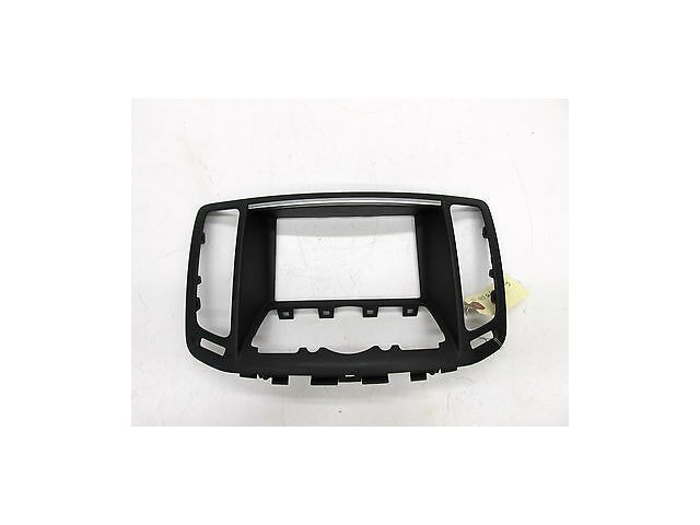 2007-2008 INFINITI G35 SEDAN OEM RADIO BEZEL DASH TRIM BLACK