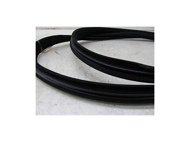 2007-2009 MERCEDES S600 W221 OEM RIGHT FRONT DOOR WEATHERSTRIP RUBBER SEAL