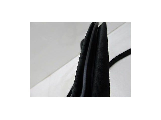 2007-2009 MERCEDES S600 W221 OEM RIGHT REAR DOOR WEATHERSTRIP RUBBER SEAL