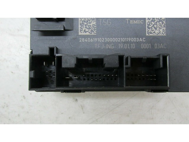 2009-2012 AUDI Q5 8R OEM RIGHT REAR DOOR CONTROL MODULE     