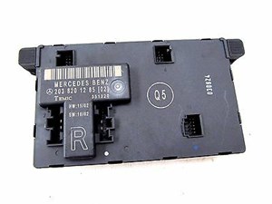 2001-2005 MERCEDES C240 W203 OEM RIGHT FRONT DOOR CONTROL MODULE