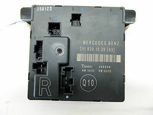 2003-2006 MERCEDES BENZ E500 W211 OEM RIGHT REAR BACK DOOR CONTROL MODULE