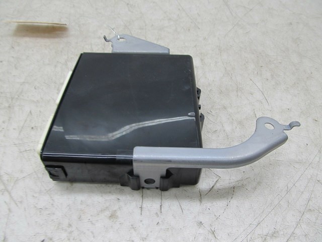 2004-2009 LEXUS RX350 RX330 OEM MULTIPLEX NETWORK DOOR CONTROL MODULE 