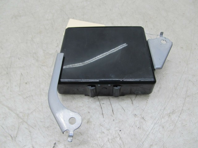 2004-2009 LEXUS RX350 RX330 OEM MULTIPLEX NETWORK DOOR CONTROL MODULE 