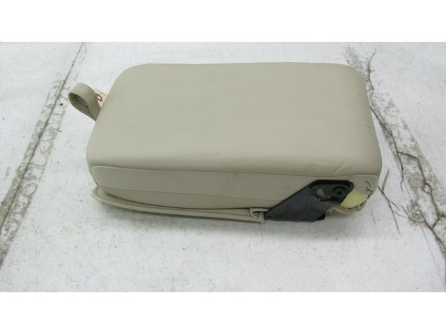 2010-2012 LINCOLN MKZ OEM REAR CENTER SEAT ARMREST CUP HOLDER  