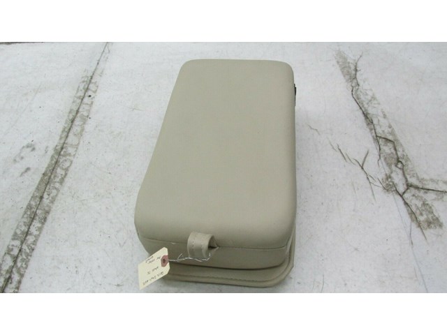 2010-2012 LINCOLN MKZ OEM REAR CENTER SEAT ARMREST CUP HOLDER  