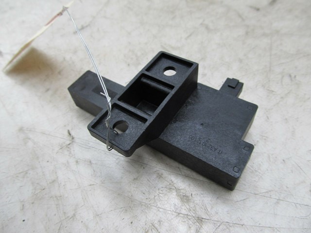 2005-2008 AUDI A6 C6 OEM RIGHT REAR KEY LESS ANTENNA MODULE 