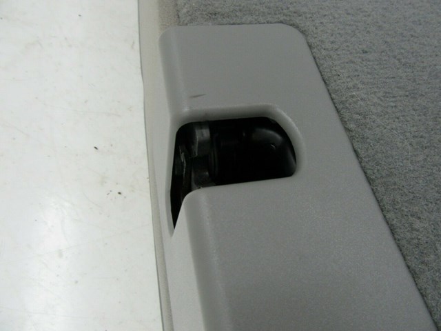 2007-2010 BMW X5 E70 OEM RIGHT REAR UPPER HEATED SEAT CUP HOLDER ARM REST GRAY