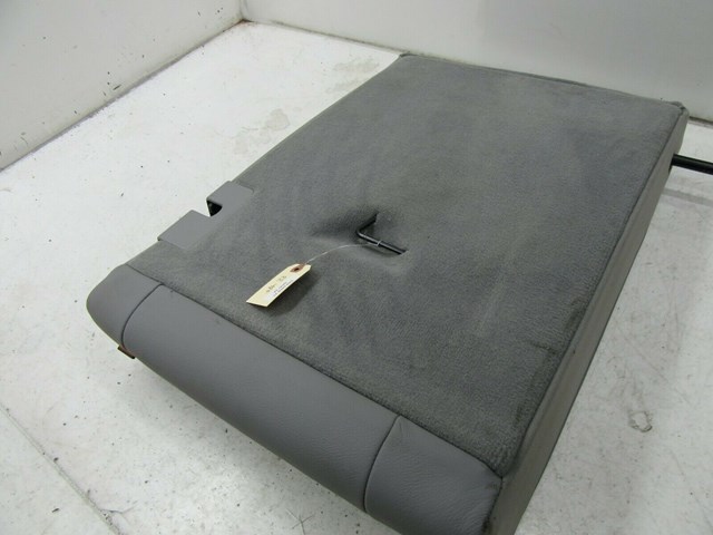 2007-2010 BMW X5 E70 OEM RIGHT REAR UPPER HEATED SEAT CUP HOLDER ARM REST GRAY