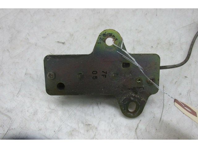  2002-2006 LEXUS SC430 OEM RIGHT REAR TIRE PRESSURE ANTENNA 8976724010