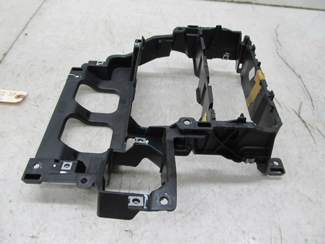 2005-2008 AUDI A6 C6 OEM FRONT DASH CLIMATE RADIO BRACKET 