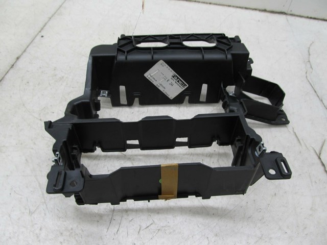 2005-2008 AUDI A6 C6 OEM FRONT DASH CLIMATE RADIO BRACKET 