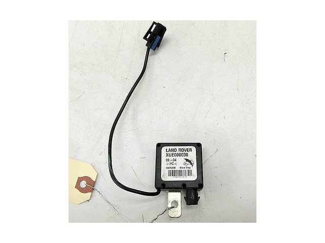 2003-2005 RANGE ROVER HSE L322 OEM RIGHT ANTENNA RADIO SUPPRESSION FILTER MODULE