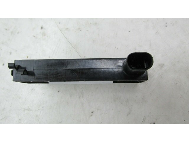 2017-2019 BUICK LACROSSE OEM CENTER DASH KEYLESS GO ANTENNA 13580788 