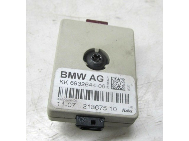 2007-2010 BMW 328xi E90 OEM LEFT REAR ANTENNA SUPPRESSION FILTER 