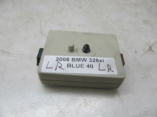 2007-2010 BMW 328xi E90 OEM LEFT REAR ANTENNA SUPPRESSION FILTER 