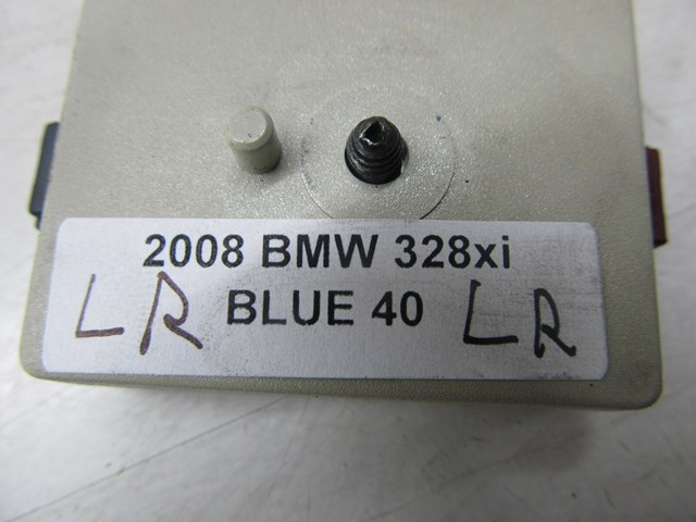 2007-2010 BMW 328xi E90 OEM LEFT REAR ANTENNA SUPPRESSION FILTER 