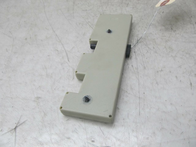 2007-2010 BMW 328xi E90 OEM REAR ROOF ANTENNA RECEIVER BOOSTER 213675 10