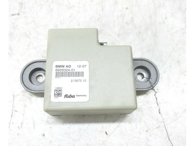 2007-2010 BMW 328xi E90 OEM REAR ANTENNA CONTROL MODULE   