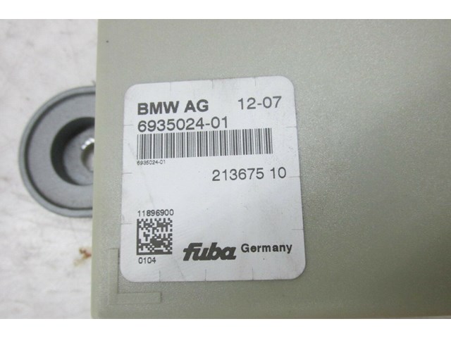 2007-2010 BMW 328xi E90 OEM REAR ANTENNA CONTROL MODULE   