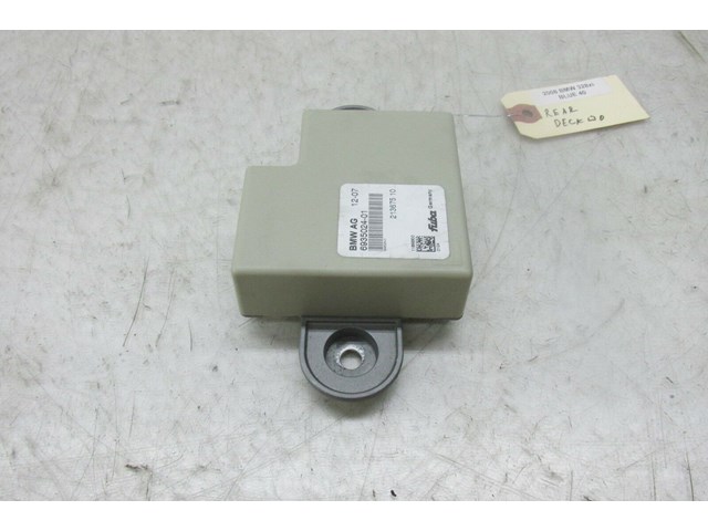 2007-2010 BMW 328xi E90 OEM REAR ANTENNA CONTROL MODULE   