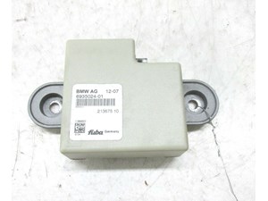 2007-2010 BMW 328xi E90 OEM REAR ANTENNA CONTROL MODULE   