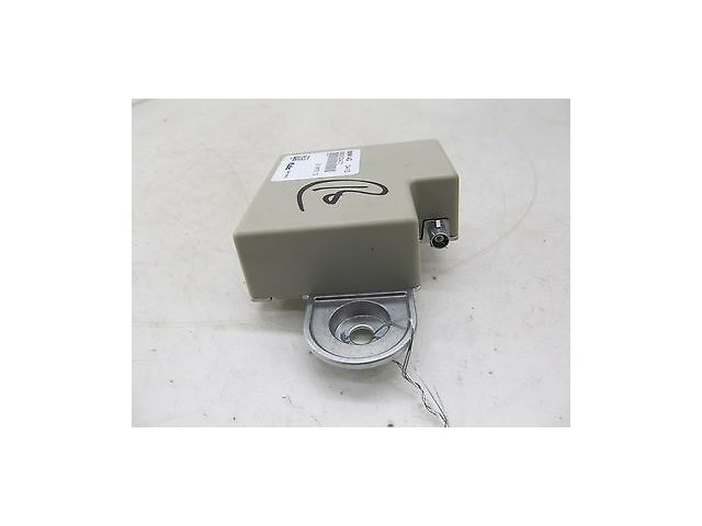 2011-2013 BMW 550i 535i F10 OEM REAR DECK BACK UP ANTENNA MODULE 6935024