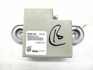 2011-2013 BMW 550i 535i F10 OEM REAR DECK BACK UP ANTENNA MODULE 6935024