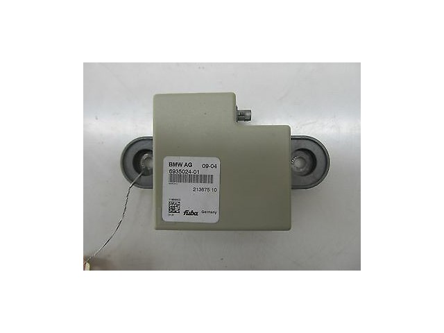 2004-2005 BMW 645CI E63 OEM CENTER REAR DECKLID BACK-UP SENSOR ANTENNA MODULE