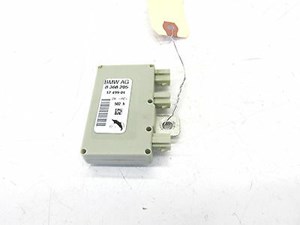 2002-2004 BMW 745LI E66 OEM RIGHT REAR ANTENNA TRAP CIRCUIT MODULE RADIO 