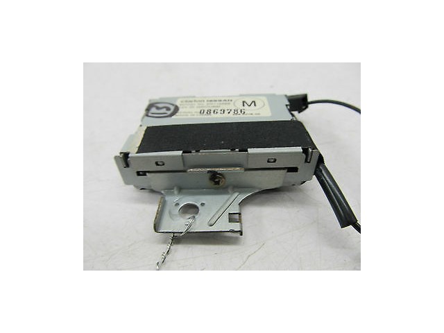 2006-2009 INFINITI M45 M35 OEM RIGHT REAR ANTENNA RECEIVER MODULE CLARION 