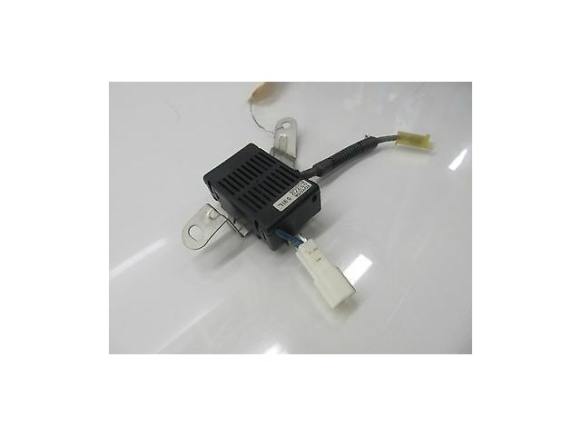 2006-2008 LEXUS IS350 IS250 XE20 OEM LEFT REAR C-PILLAR ANTENNA MODULE