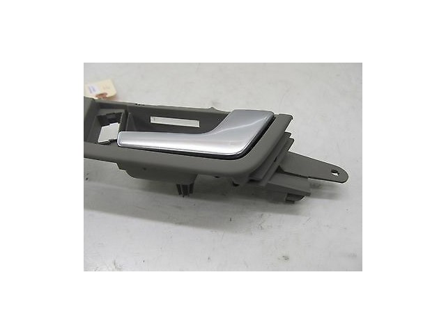 2009 AUDI A4 CABRIOLET 2.0T OEM RIGHT FRONT PASSENGER SIDE INTERIOR DOOR HANDLE