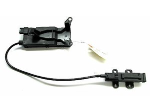 2004-2006 MERCEDES BENZ SL600 R230 OEM RIGHT FRONT KEYLESS GO ENTRY ANTENNA