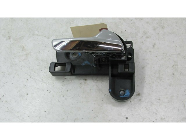 2011-2018 DODGE JOURNEY OEM RIGHT FRONT INTERIOR DOOR HANDLE CHROME   