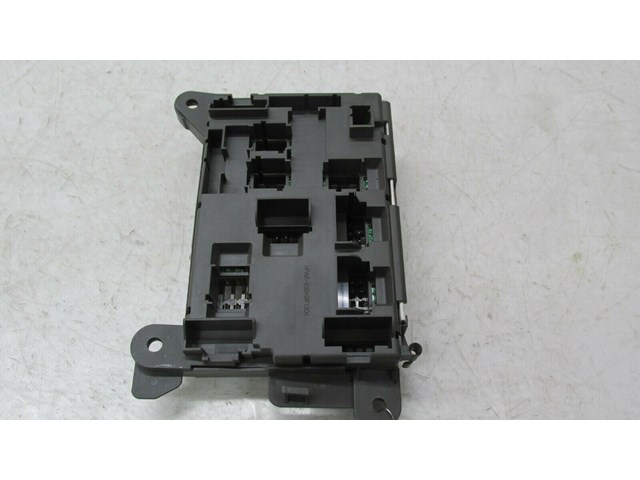  2007-2010 BMW X5 E70 OEM RIGHT REAR TRUNK FUSE BOX