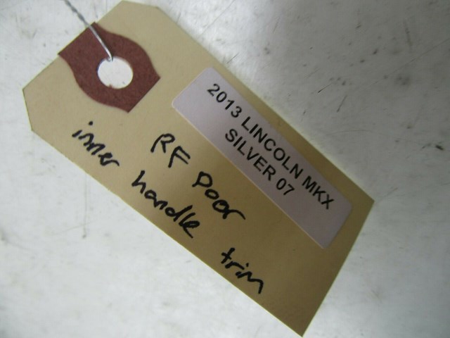 2011-2015 LINCOLN MKX OEM RIGHT FRONT PASSENGER SIDE INTERIOR DOOR HANDLE TRIM