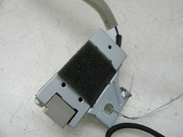 2014-2018 INFINITI Q50 OEM LEFT REAR RADIO RECEIVER ANTENNA AMPLIFIER 282314HB0A