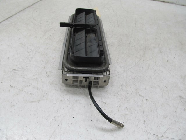 2003-2006 MERCEDES E500 W211 OEM RIGHT REAR TRUNK AIR VENT ANTENNA