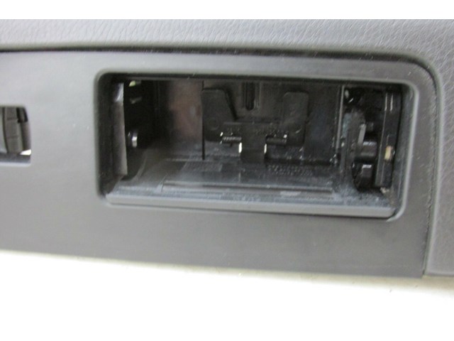 2005-2008 AUDI A6 C6 OEM LEFT REAR DOOR PANEL GRAB HANDLE WINDOW SWITCH TRIM