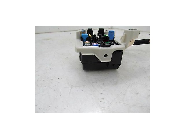 2013-2016 CADILLAC ATS OEM LEFT FRONT FUSE BOX 7154760030