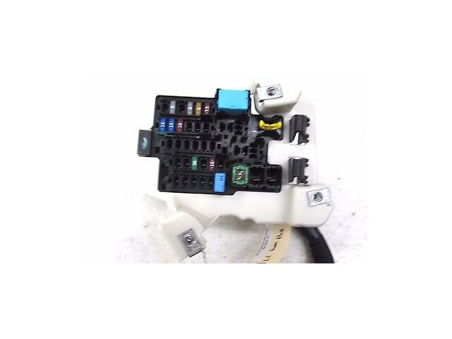 2013-2016 CADILLAC ATS OEM LEFT FRONT FUSE BOX 7154760030