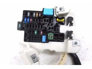 2013-2016 CADILLAC ATS OEM LEFT FRONT FUSE BOX 7154760030