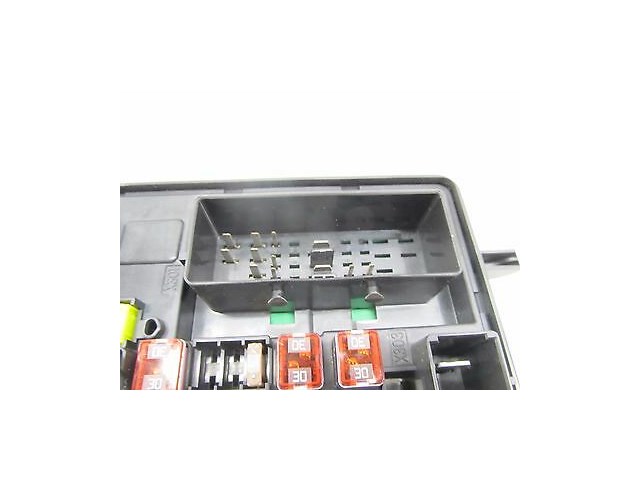 2010-2015 CADILLAC SRX OEM LEFT REAR JUNCTION RELAY FUSE BOX  20861267