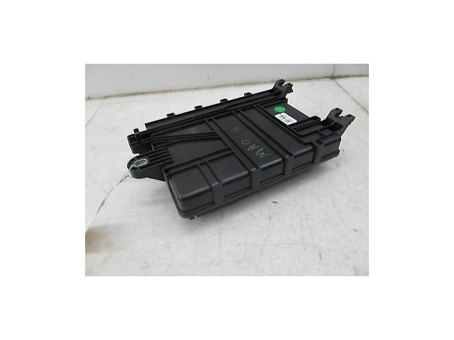 2010-2015 CADILLAC SRX OEM LEFT REAR JUNCTION RELAY FUSE BOX  20861267