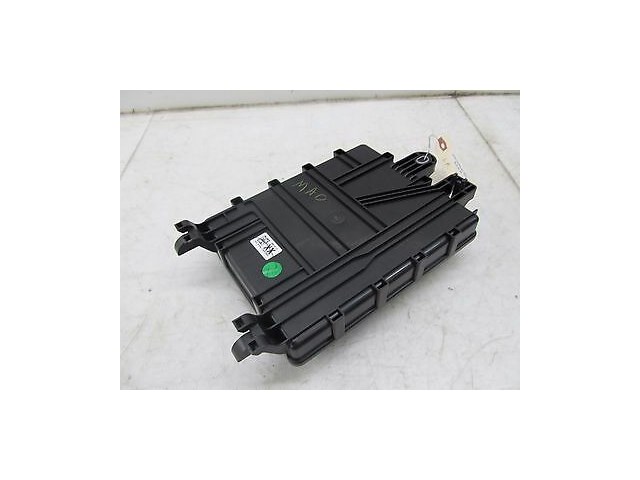 2010-2015 CADILLAC SRX OEM LEFT REAR JUNCTION RELAY FUSE BOX  20861267