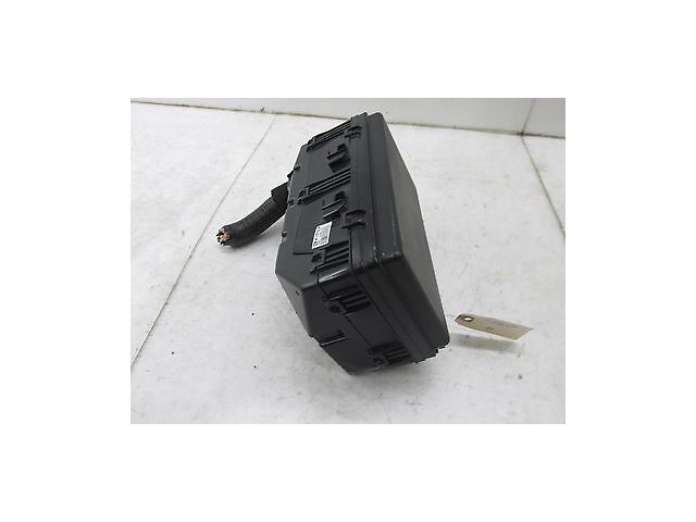  2011-2013 HONDA ODYSSEY OEM RIGHT FRONT ENGINE BAY FUSE BOX